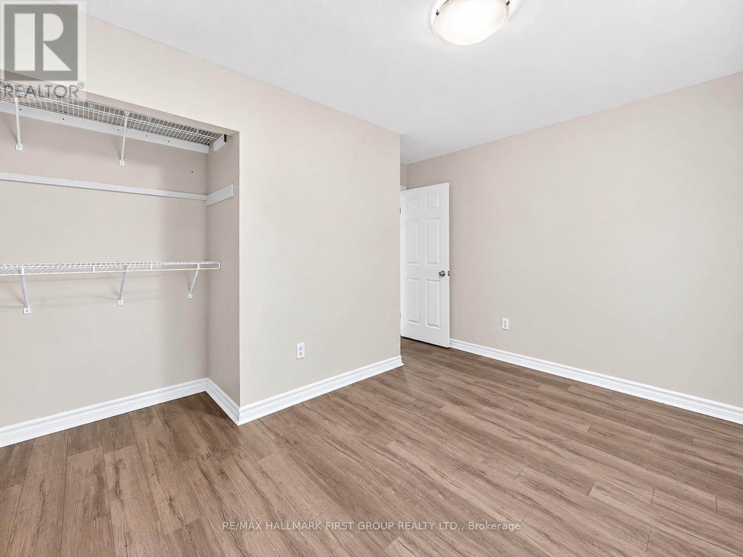 174 HIGHVIEW AVENUE E - 22