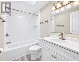 174 Highview Avenue E, London South, ON N6C5G7 Photo 17