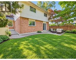 174 Highview Avenue E, London South, ON N6C5G7 Photo 40