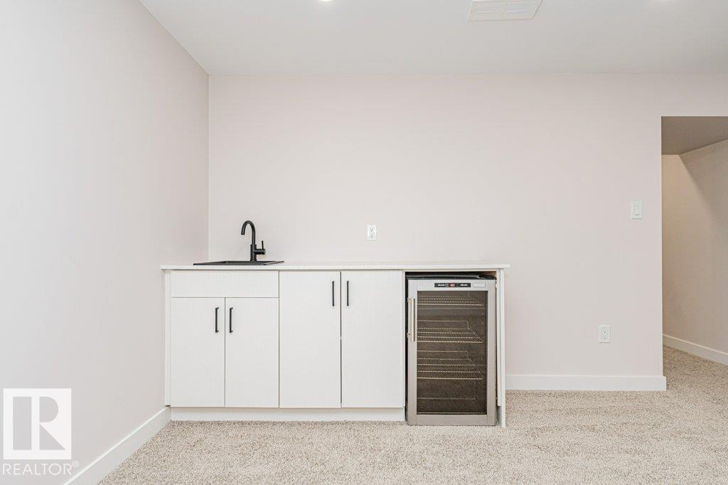 10624 40 ST NW - 29