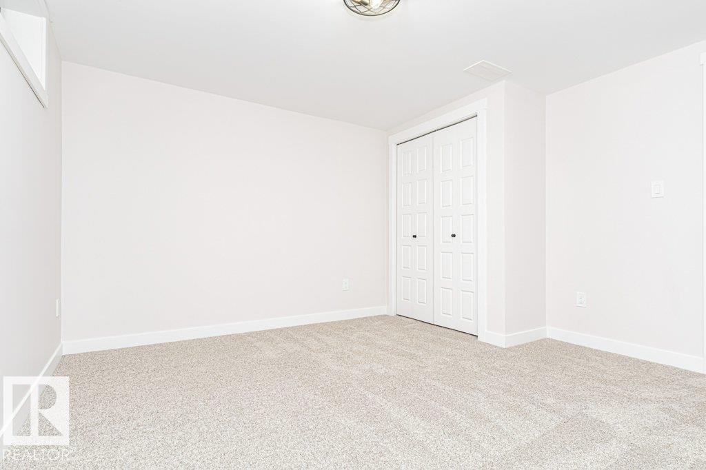 10624 40 ST NW - 38