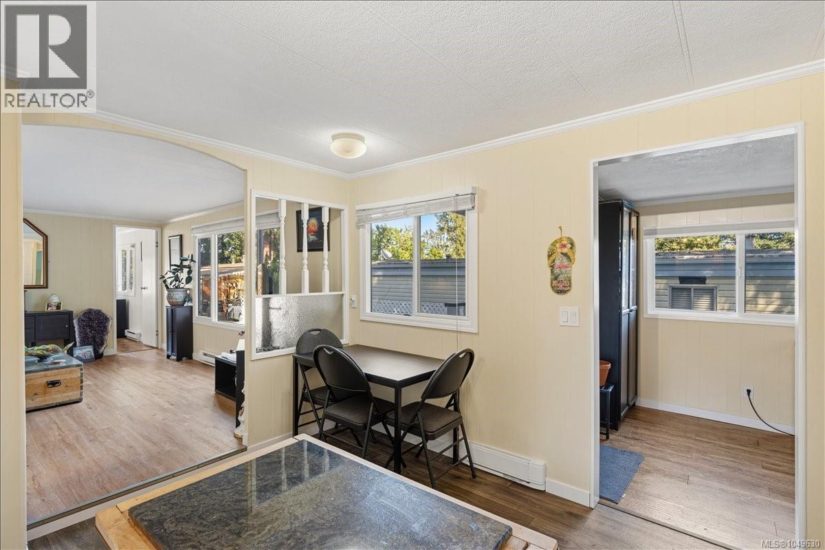 #7 1247 Arbutus Rd - 11