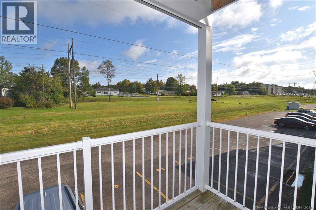 #16 185 Reynolds Street - 13