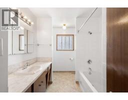 6008 Dalgetty Drive Nw, Calgary, AB T3A1J3 Photo 20
