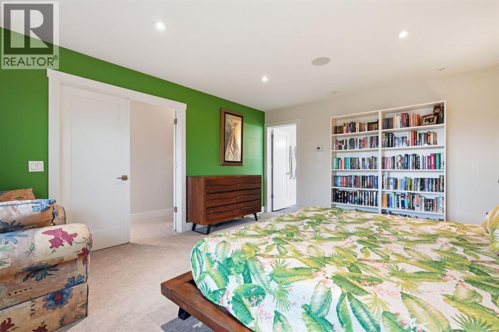 2418 24A Street SW - Image 32