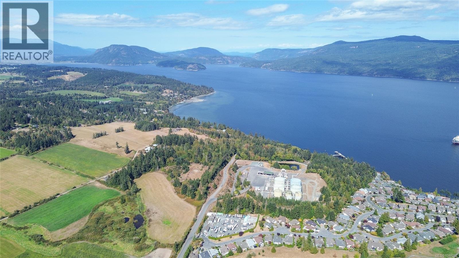 3728 Arbutus Dr N - Image 81
