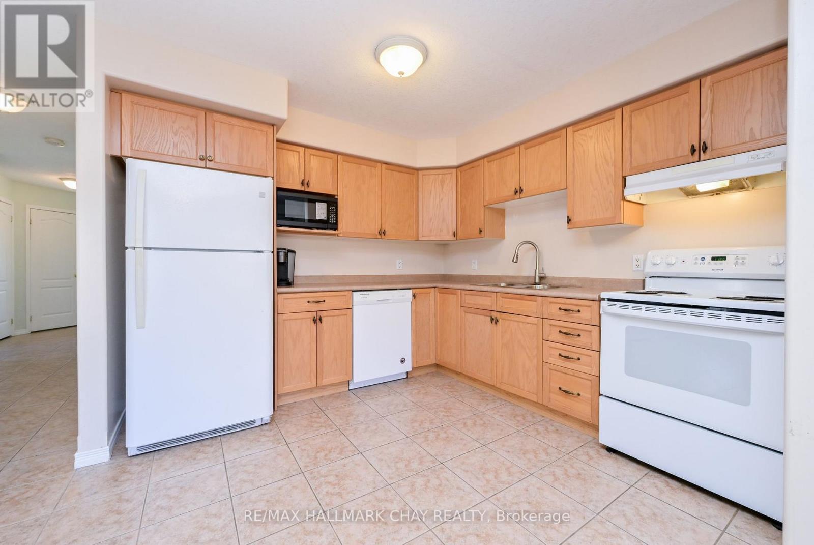 66 WARMAN STREET, New Tecumseth (Alliston) — photo 8