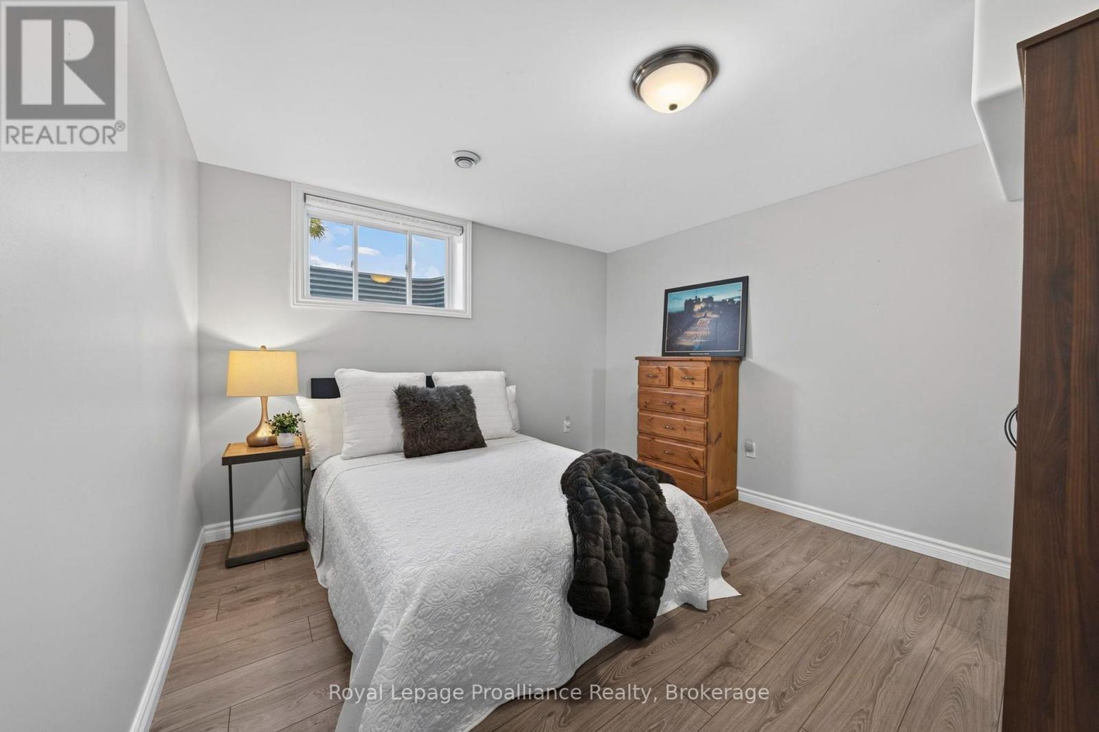 32 MERRILL DRIVE - Image 25