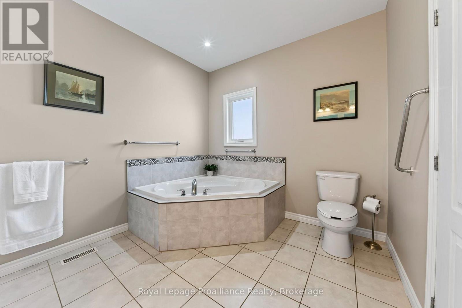 32 MERRILL DRIVE - Image 20