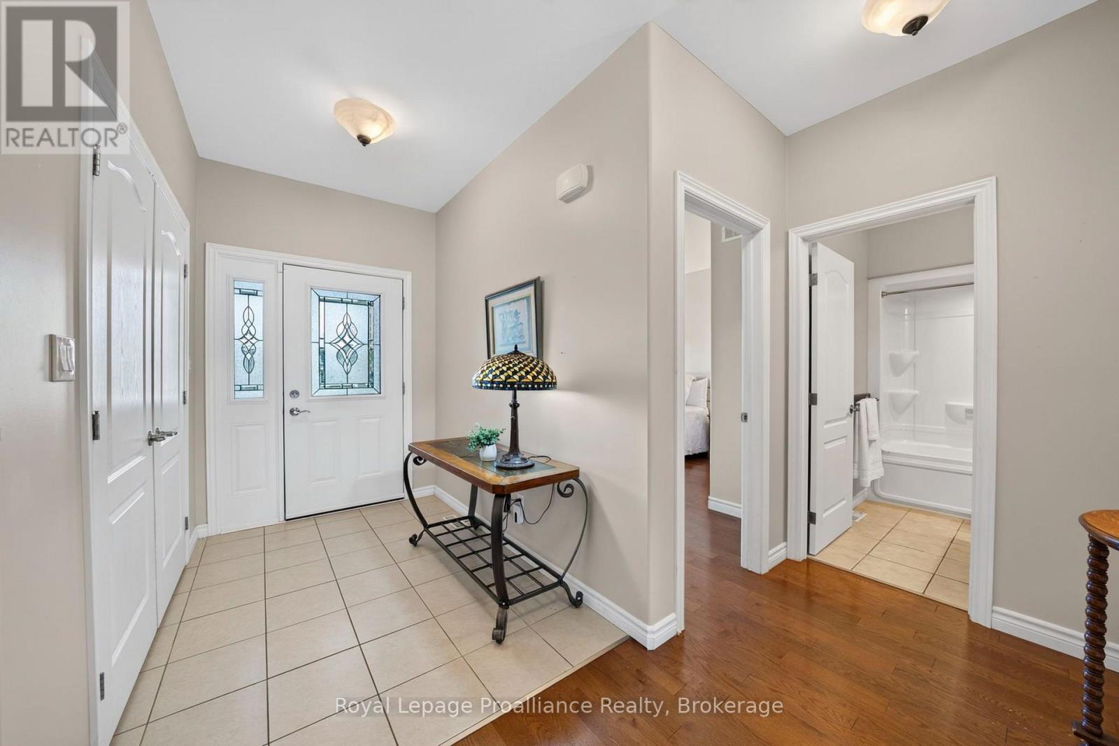 32 MERRILL DRIVE, Prince Edward County (Wellington Ward) — photo 6