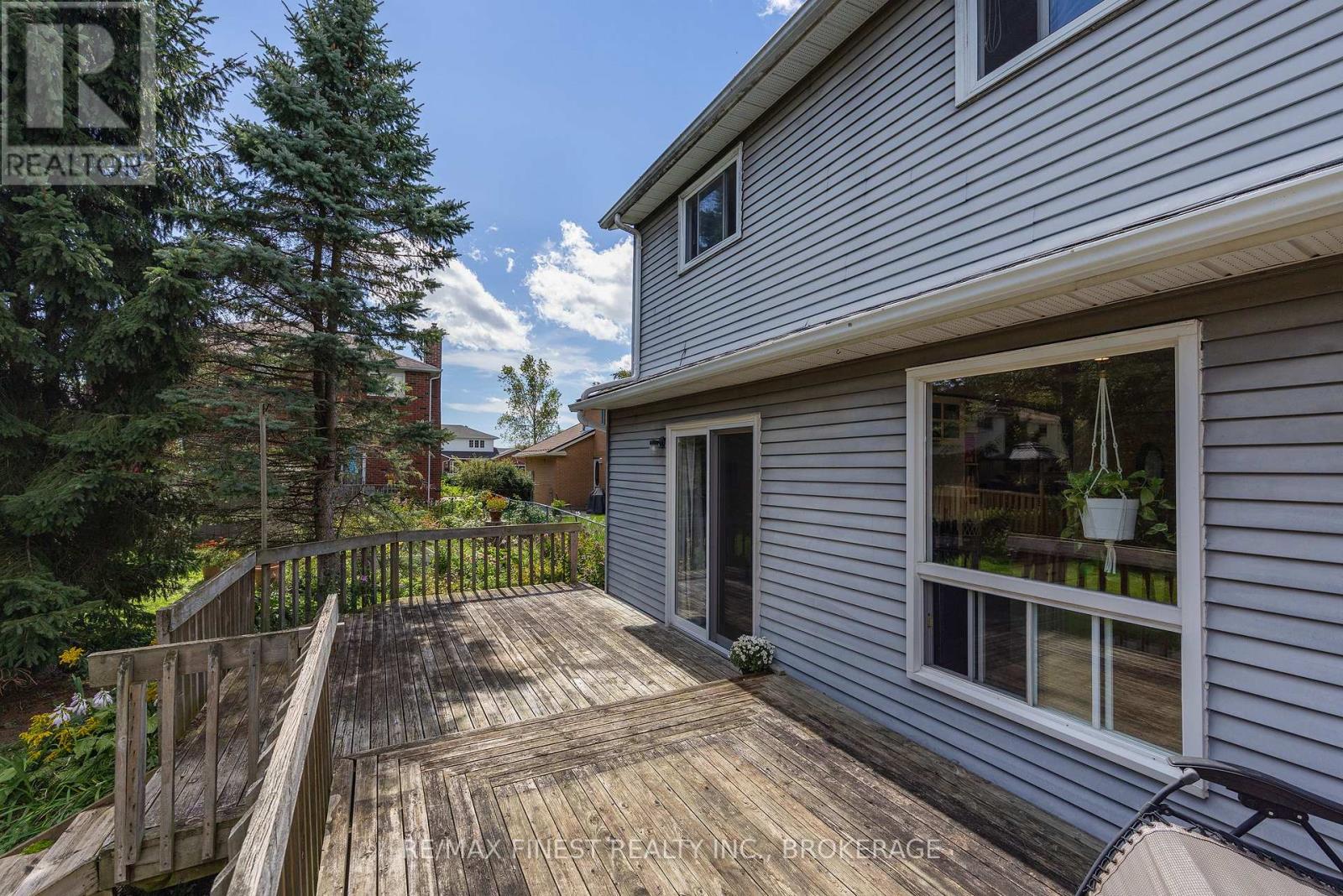 10 CHARTWELL CRESCENT - Image 42