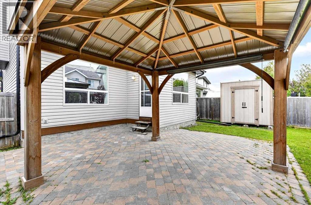 380 Royal Oak Heights NW - 37