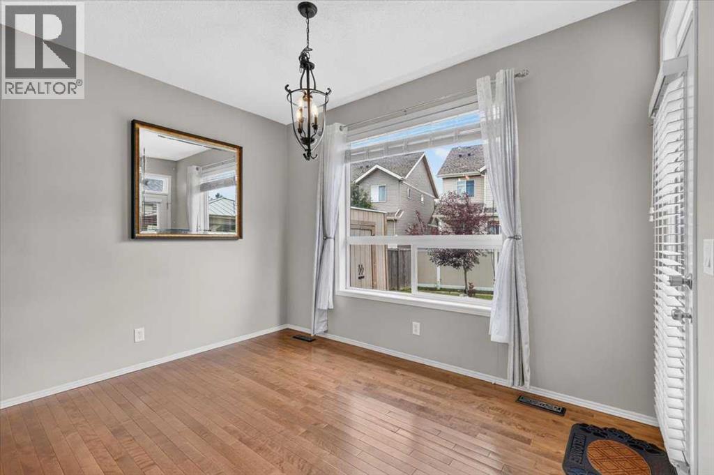 380 Royal Oak Heights NW - 8