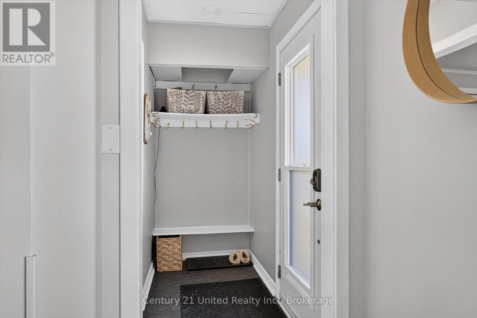 679 HAWLEY STREET - Image 16