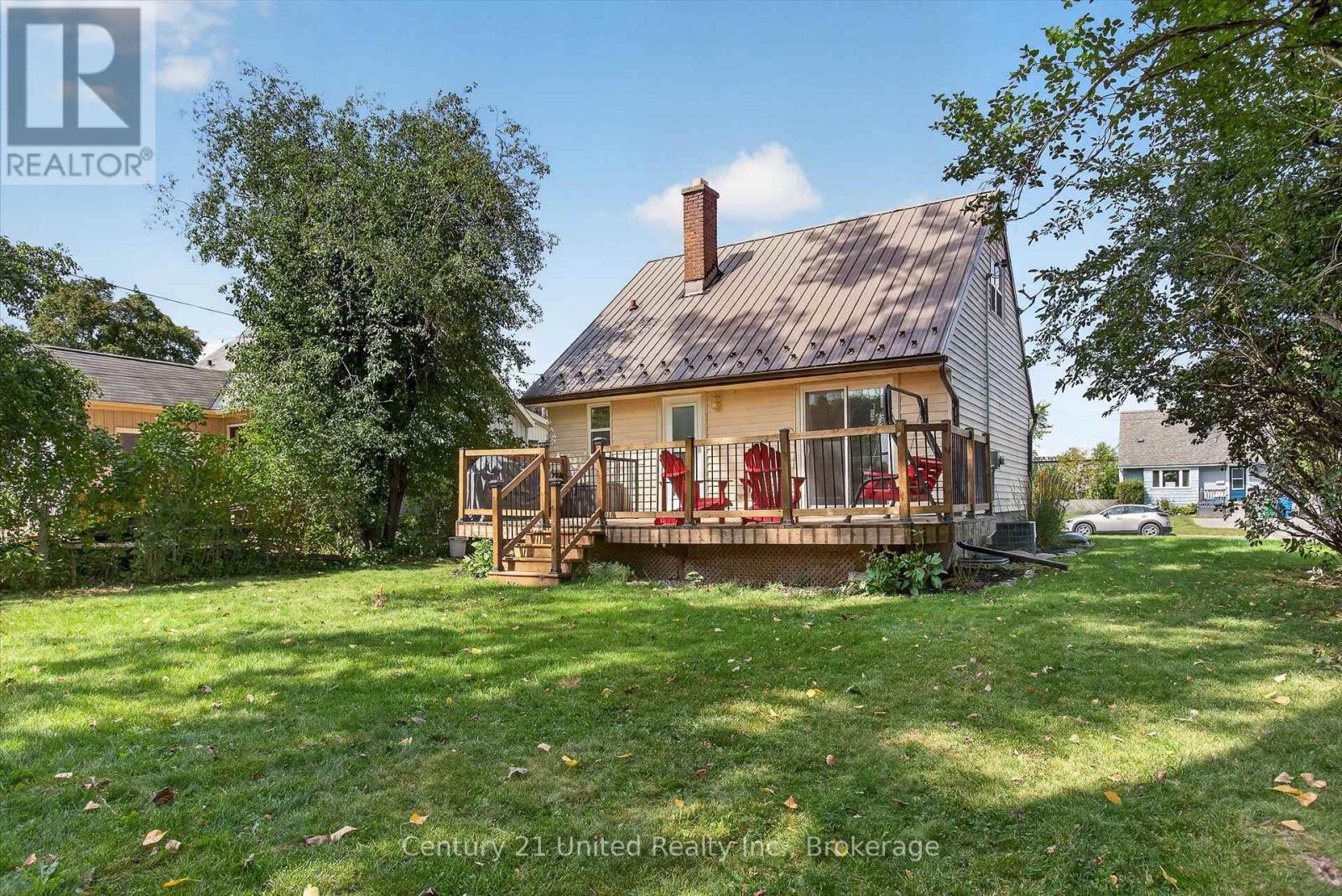 679 HAWLEY STREET - 34