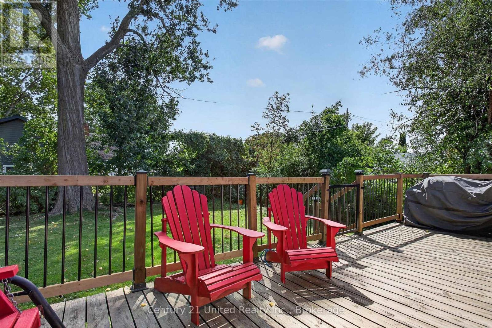 679 HAWLEY STREET - 35