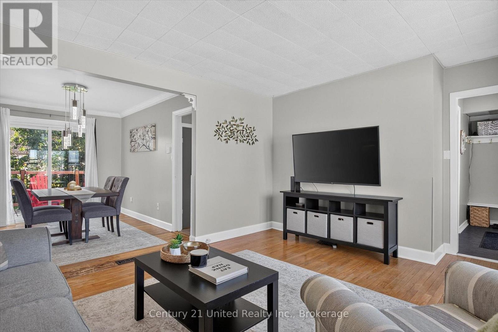679 HAWLEY STREET, Peterborough (Otonabee Ward 1) — photo 5