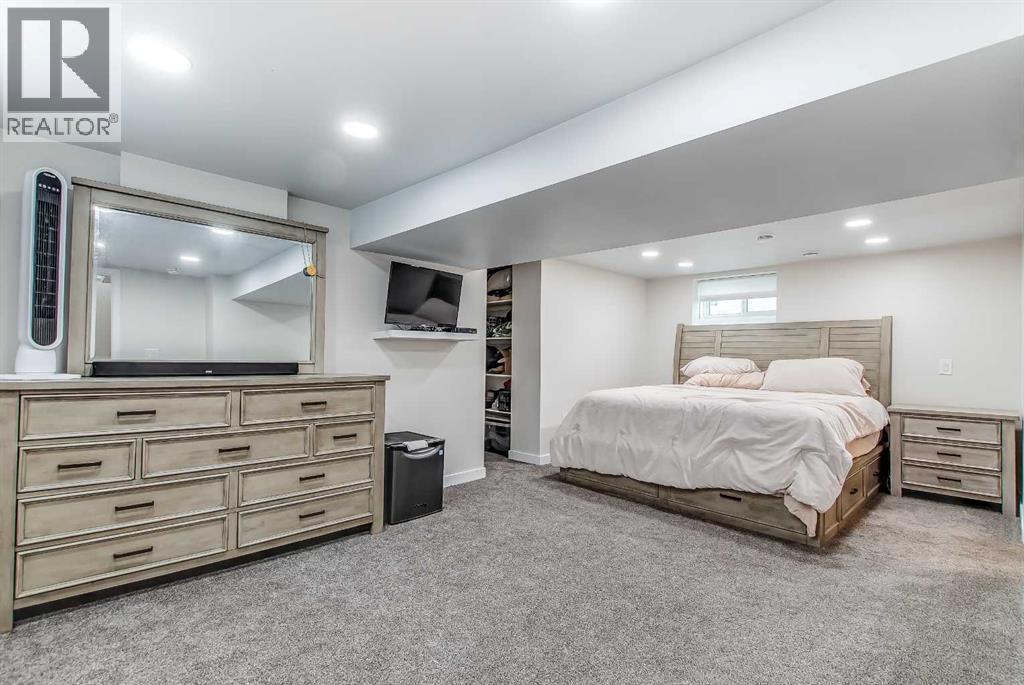 110 8 Street SE - Image 32