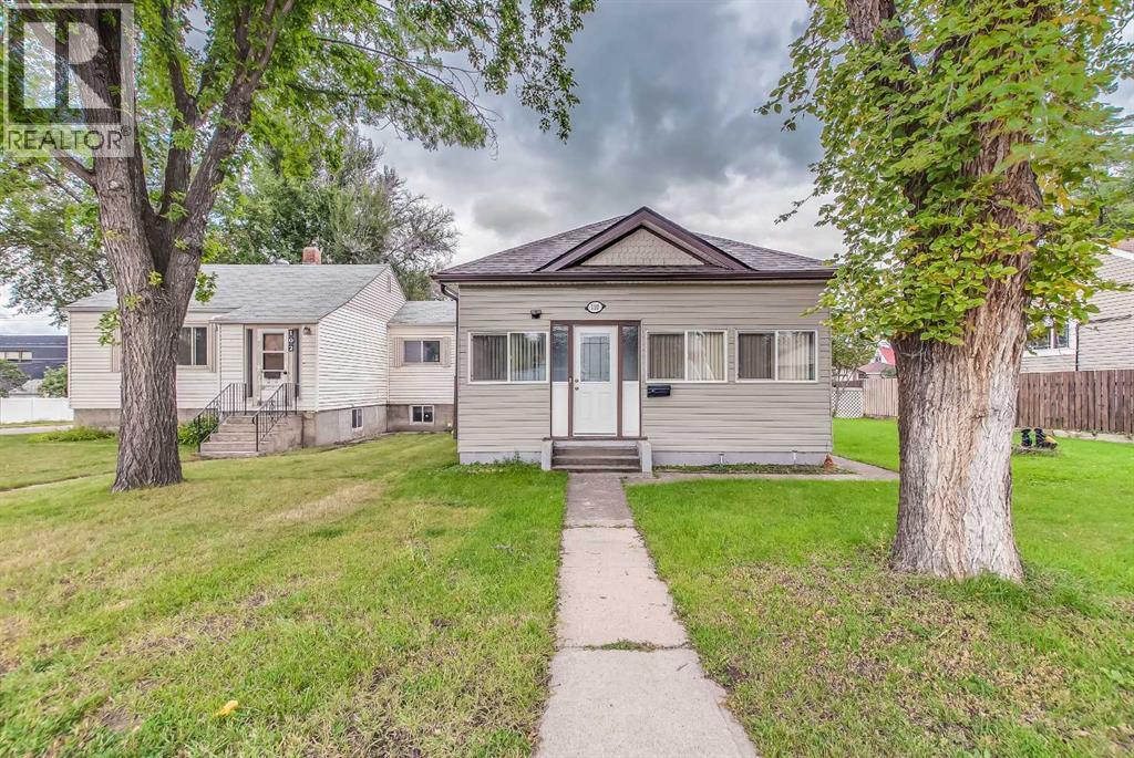 110 8 Street SE, Medicine Hat, Alberta, T1A1L3