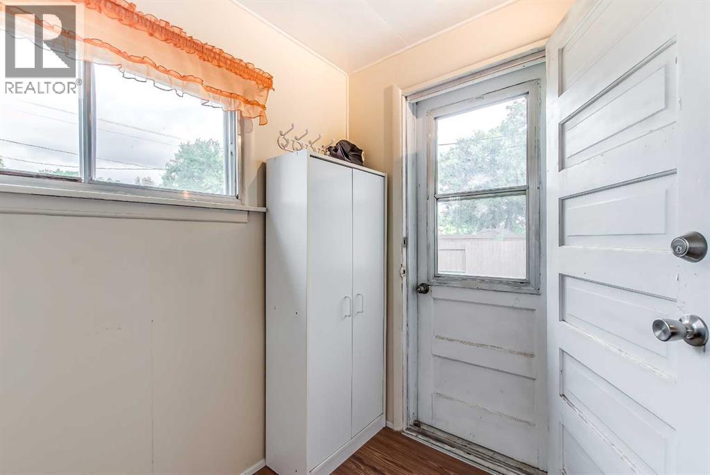 110 8 Street SE - Image 26