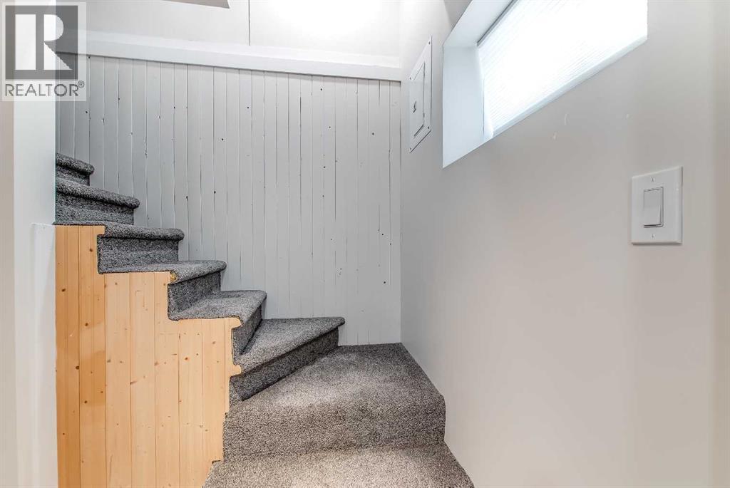 110 8 Street SE - 31