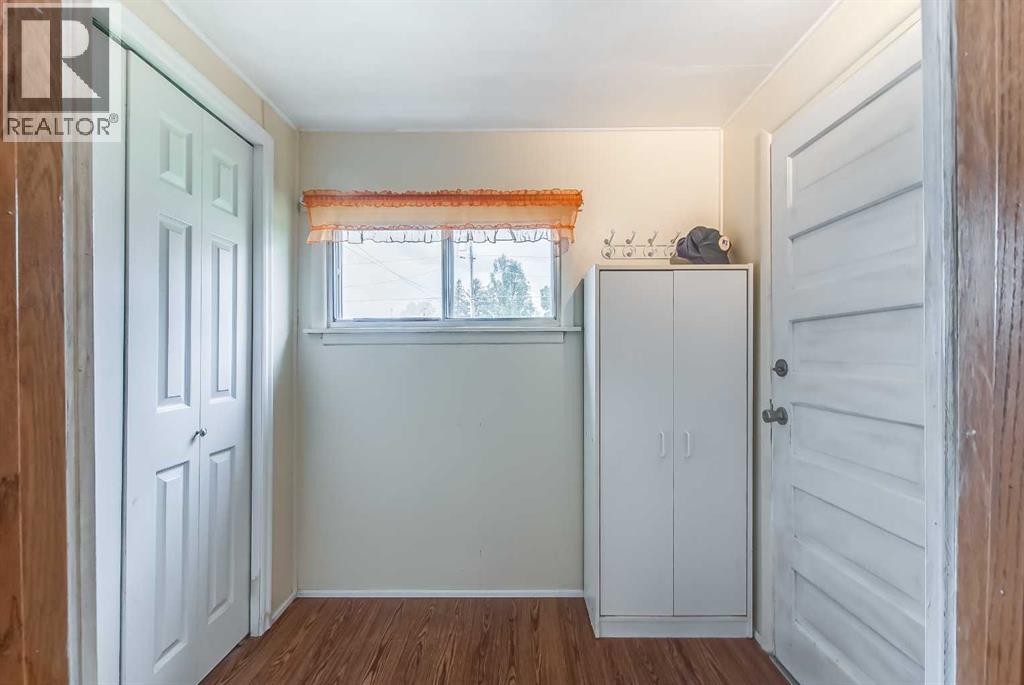 110 8 Street SE - Image 25
