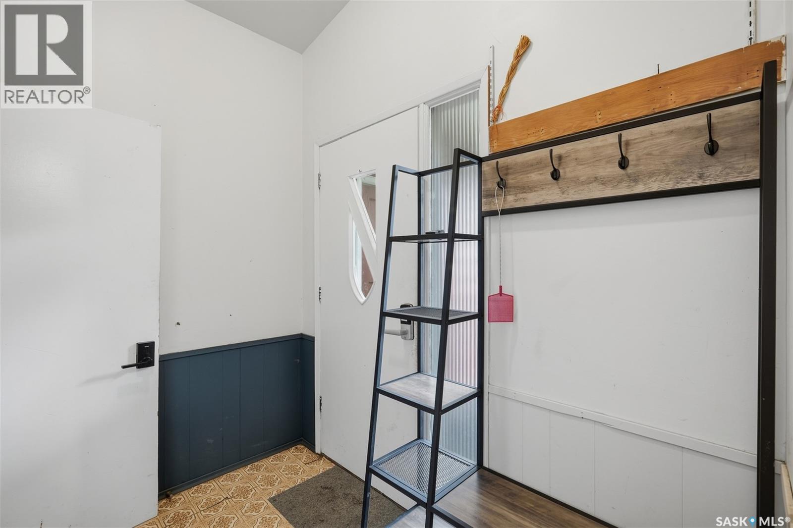 202 Princess AVENUE W, Hafford — photo 3