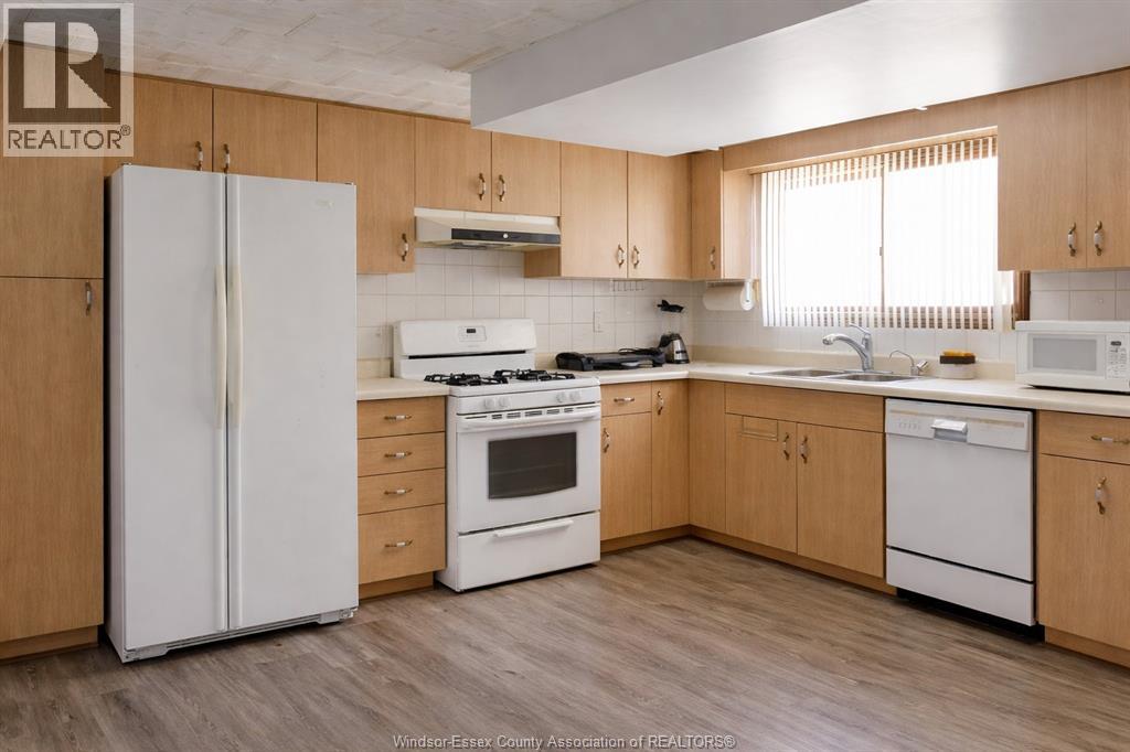 1616 BURWELL COURT - 13