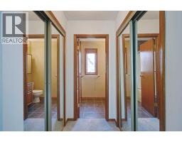 52 Edgeland Road Nw, Calgary, AB T3A2Y4 Photo 22