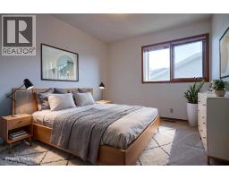 52 Edgeland Road Nw, Calgary, AB T3A2Y4 Photo 25