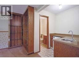 52 Edgeland Road Nw, Calgary, AB T3A2Y4 Photo 31