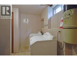 52 Edgeland Road Nw, Calgary, AB T3A2Y4 Photo 32