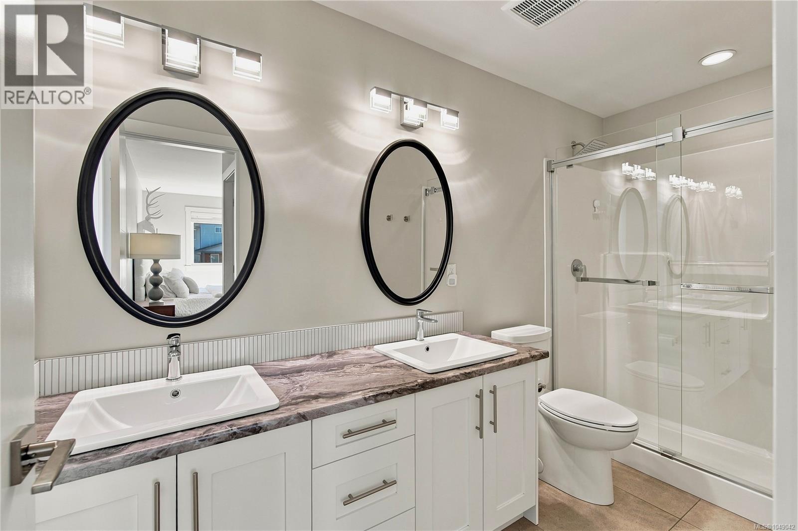 528 Steeves Rd - 39