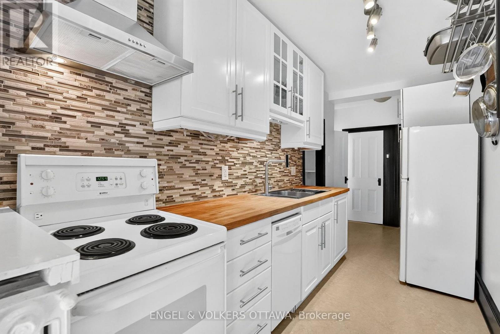128 SECOND AVENUE, Ottawa. Luxury613. By Peter Sagos - Image 13