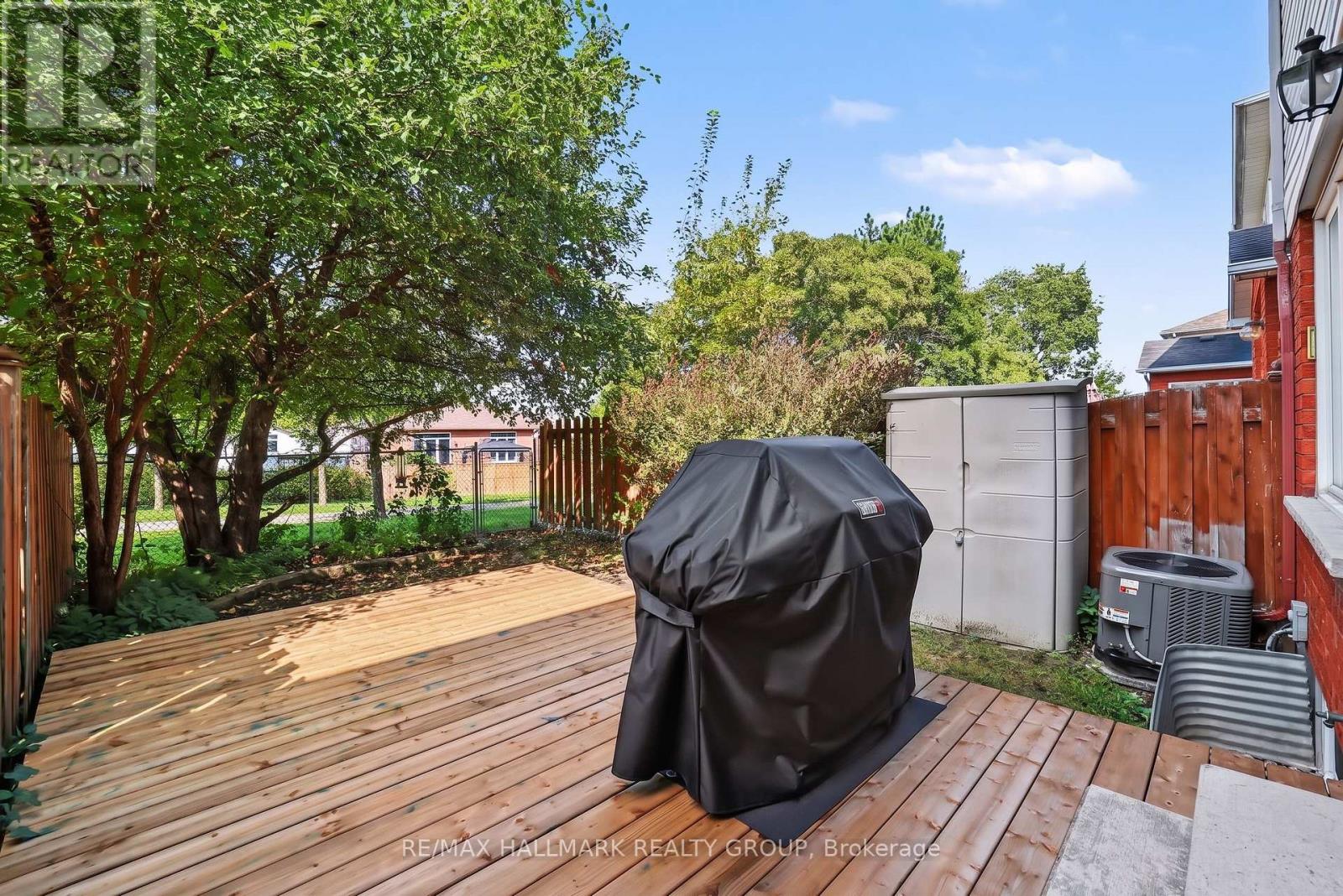 21 NOBLETON AVENUE - 10