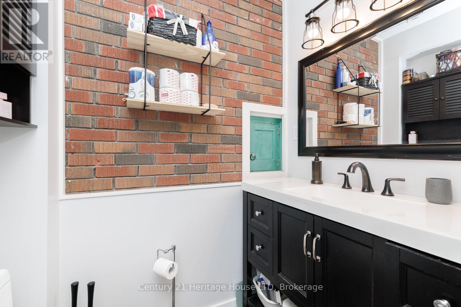 6 GREENOCK CIRCLE - 19