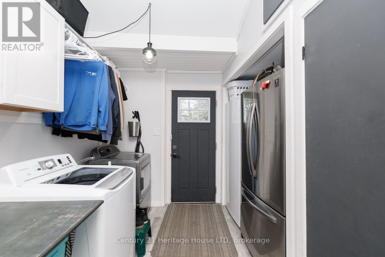 6 GREENOCK CIRCLE - 24