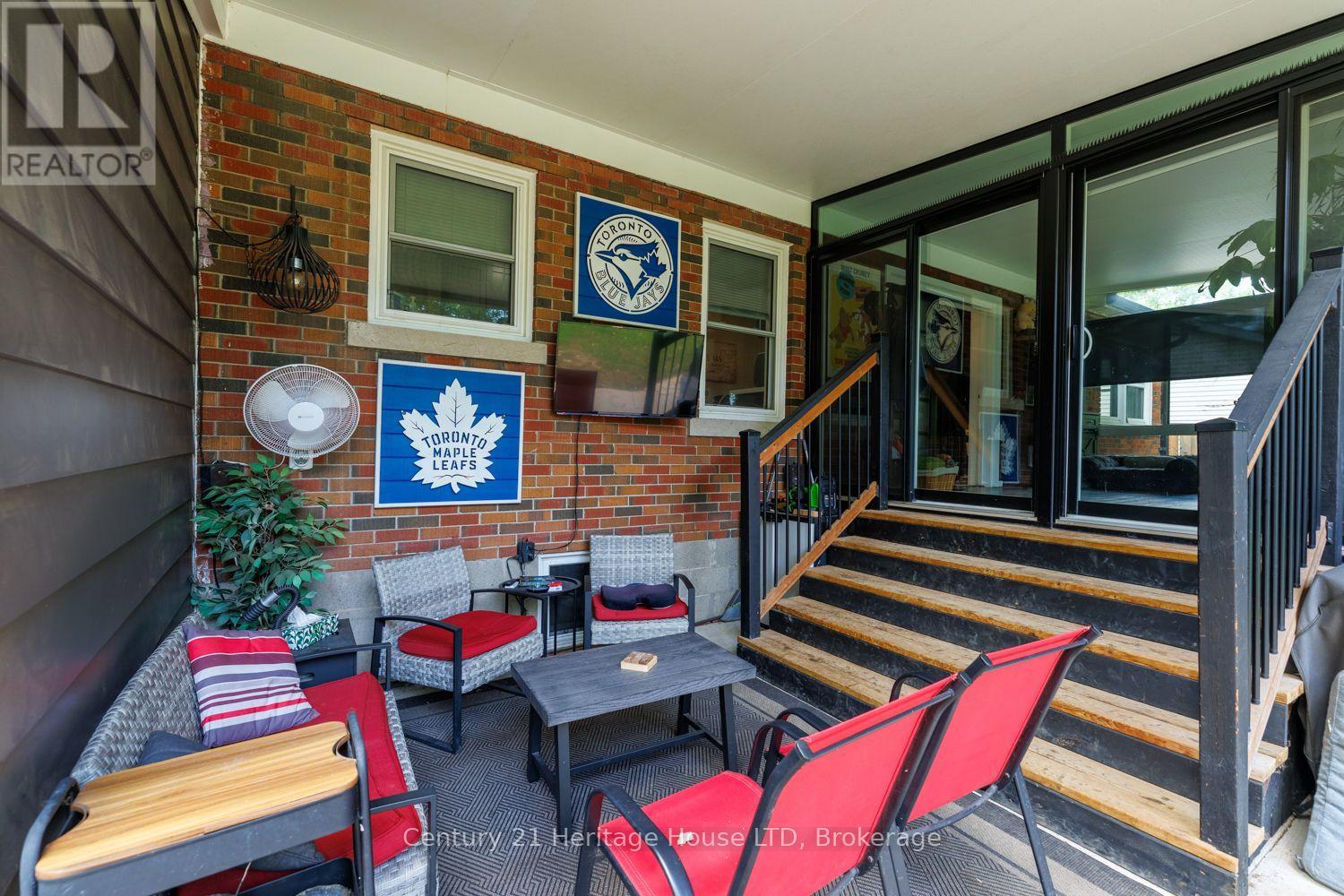 6 GREENOCK CIRCLE - 34