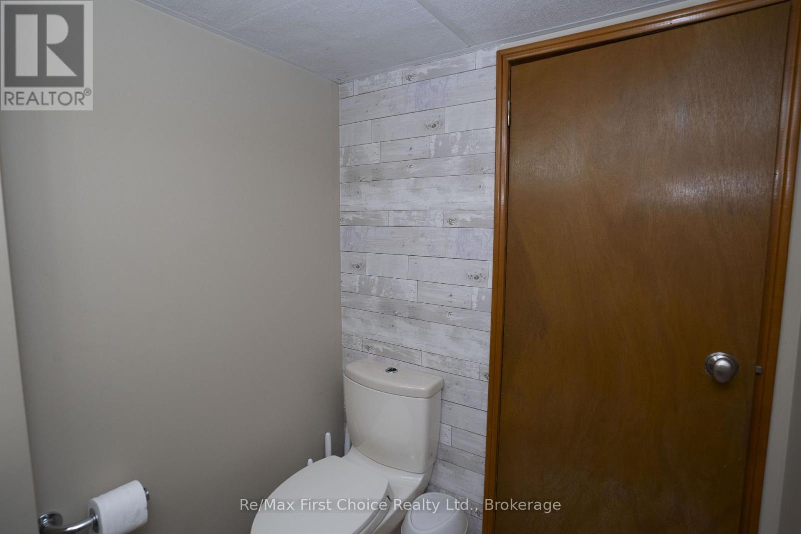 2824 MOODIE STREET E - 25