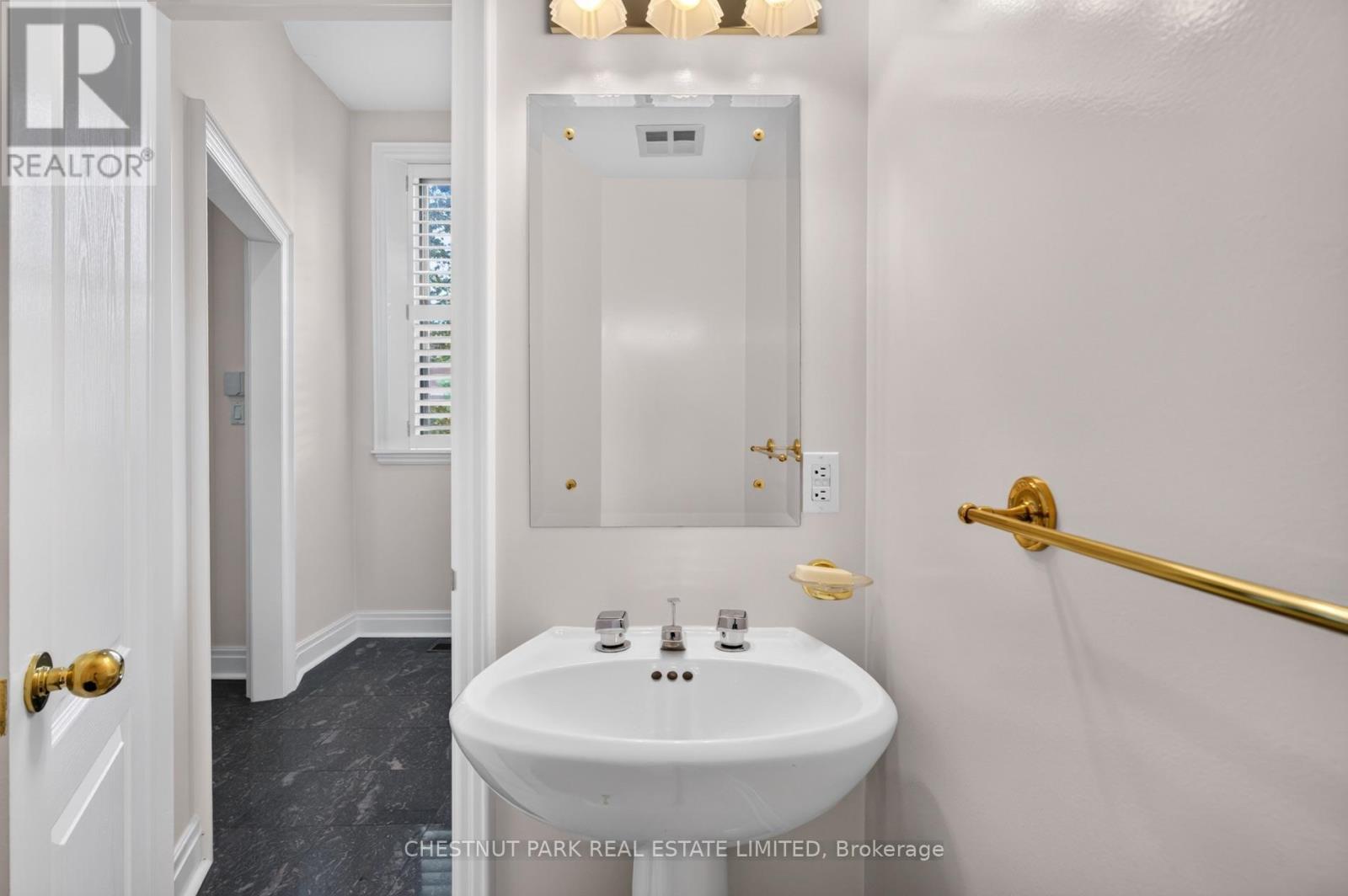 248 SPADINA ROAD - Image 10