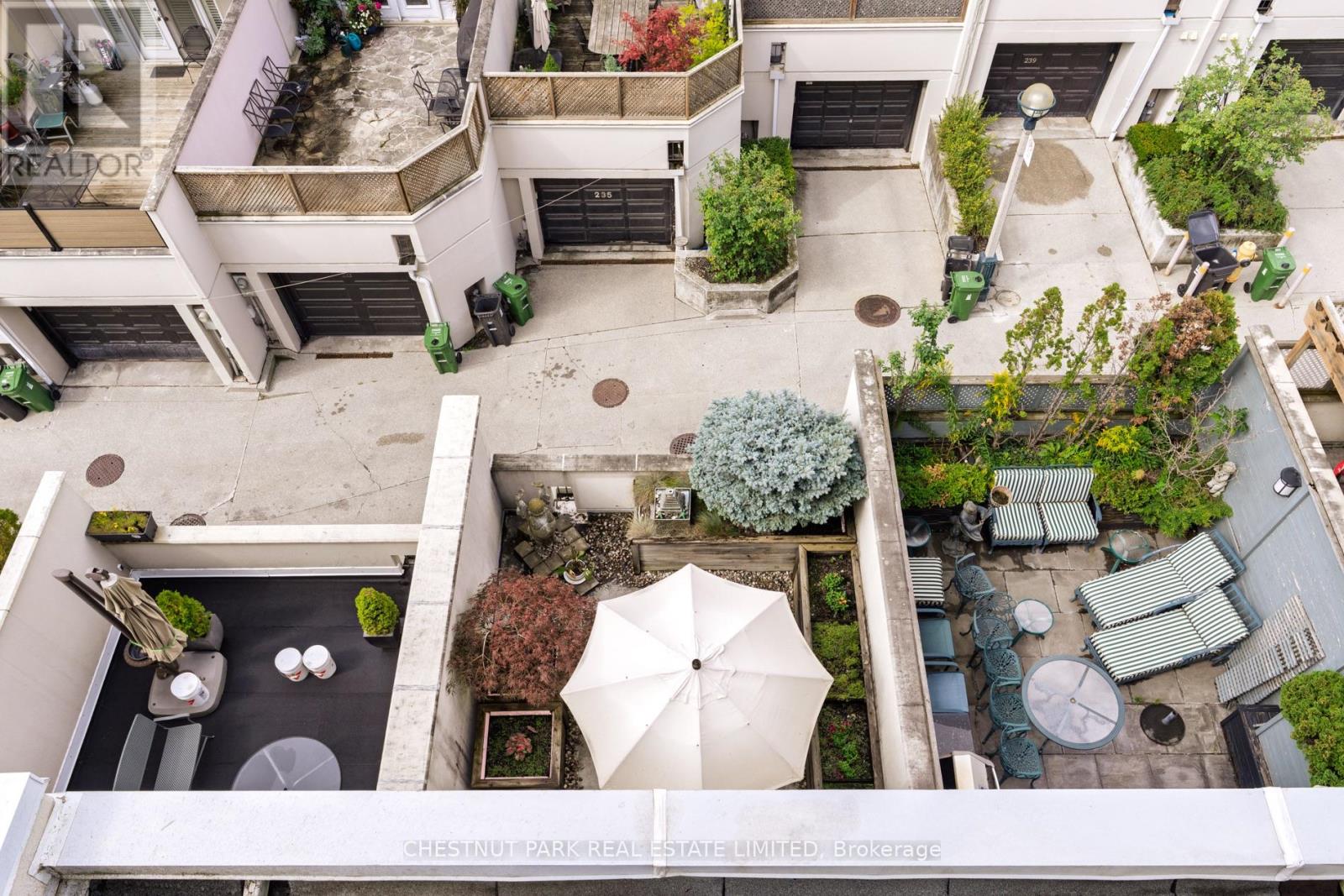 248 SPADINA ROAD - 36