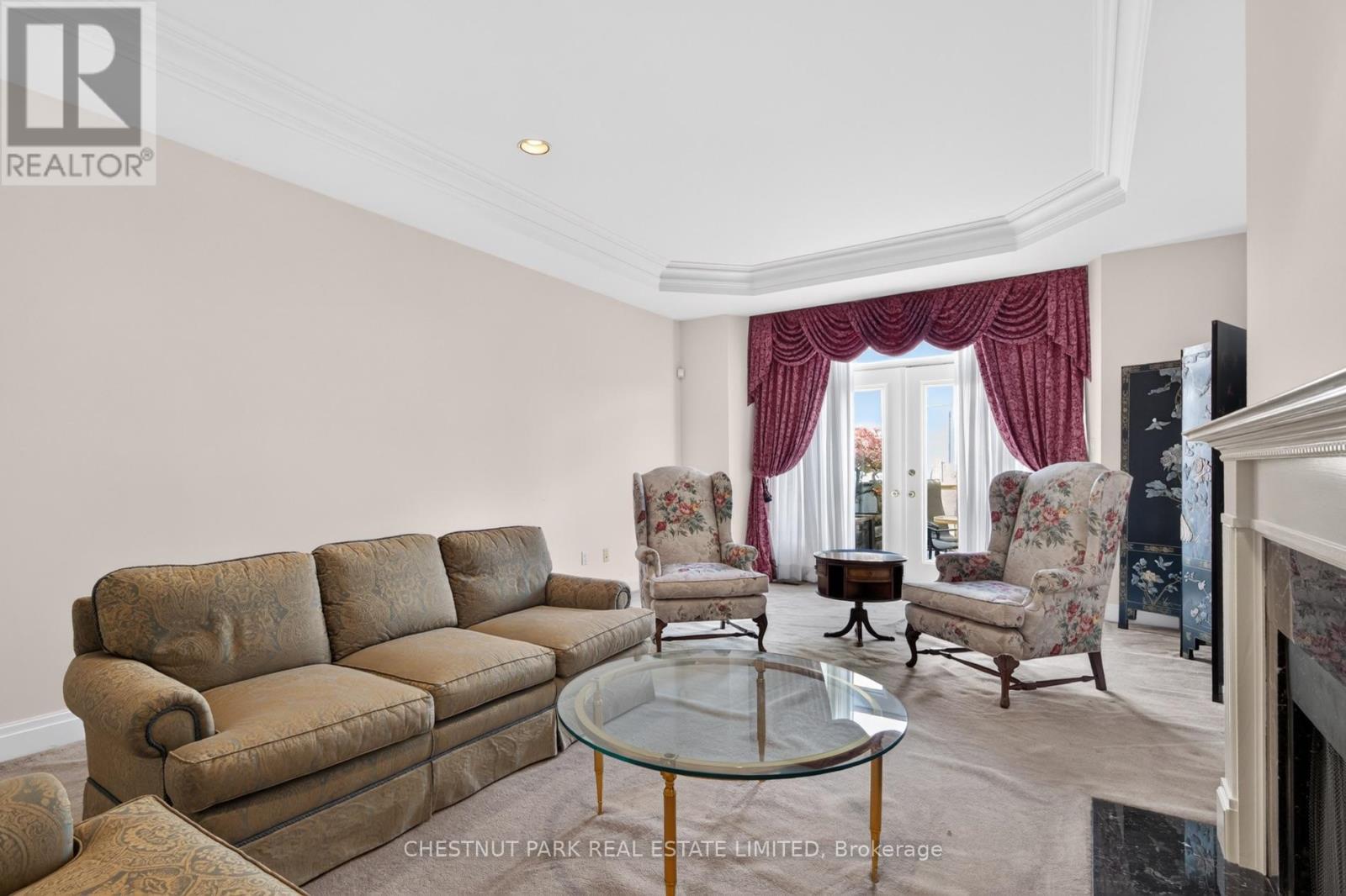 248 SPADINA ROAD - 8