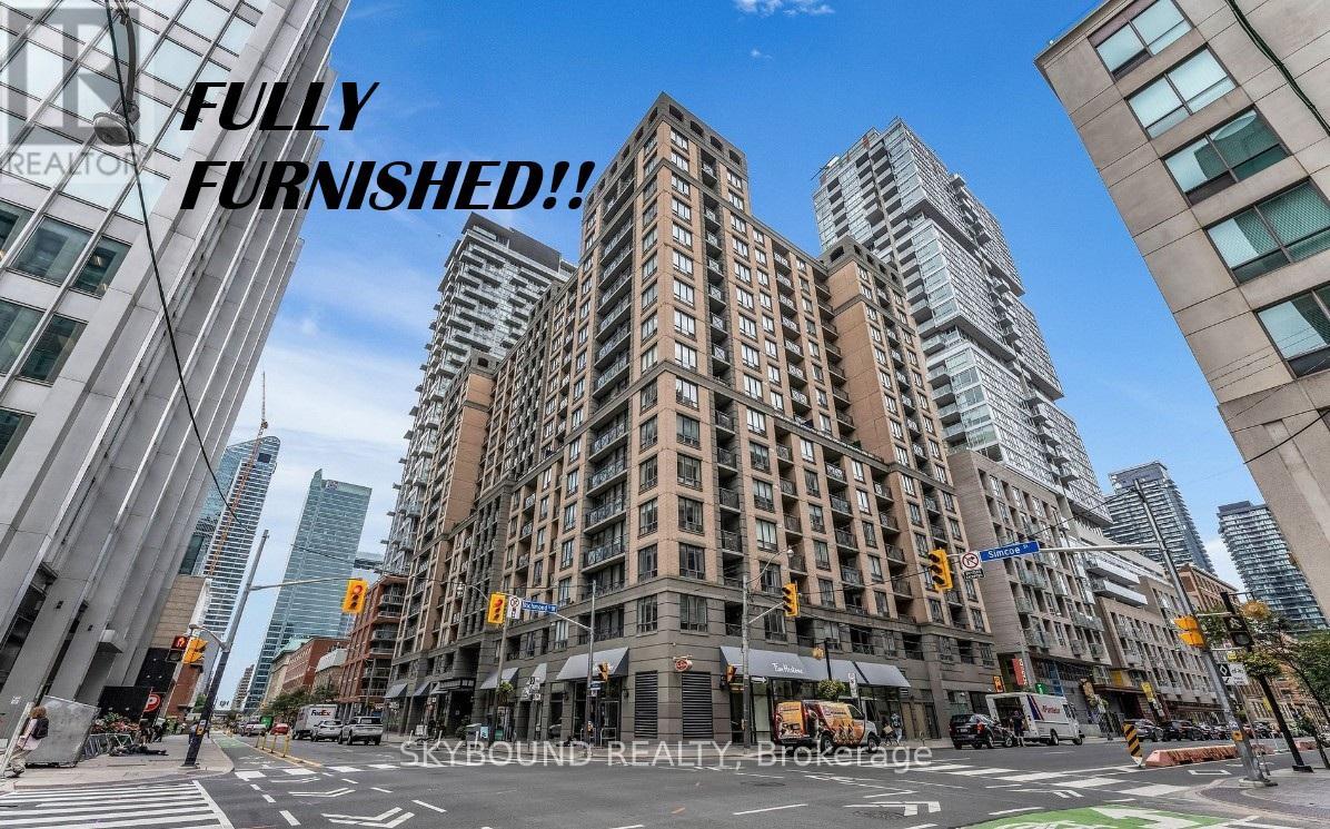 Photo of 140 Simcoe Street