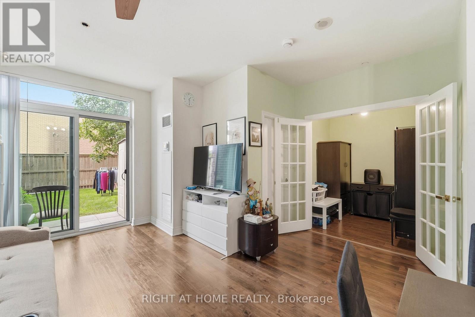 #104 1328 BIRCHMOUNT ROAD - Image 11