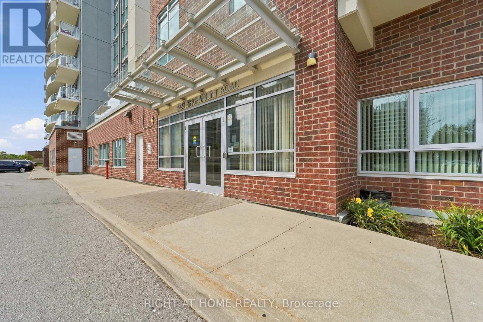 #104 1328 BIRCHMOUNT ROAD - 20