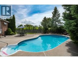 1747 Chornoby Crescent, Tecumseh, ON N8N5A1 Photo 36