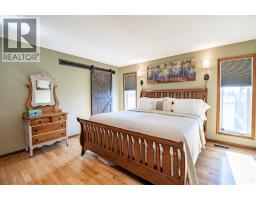 37408 Sand Road, Rural Red Deer County, AB T4S1E2 Photo 32