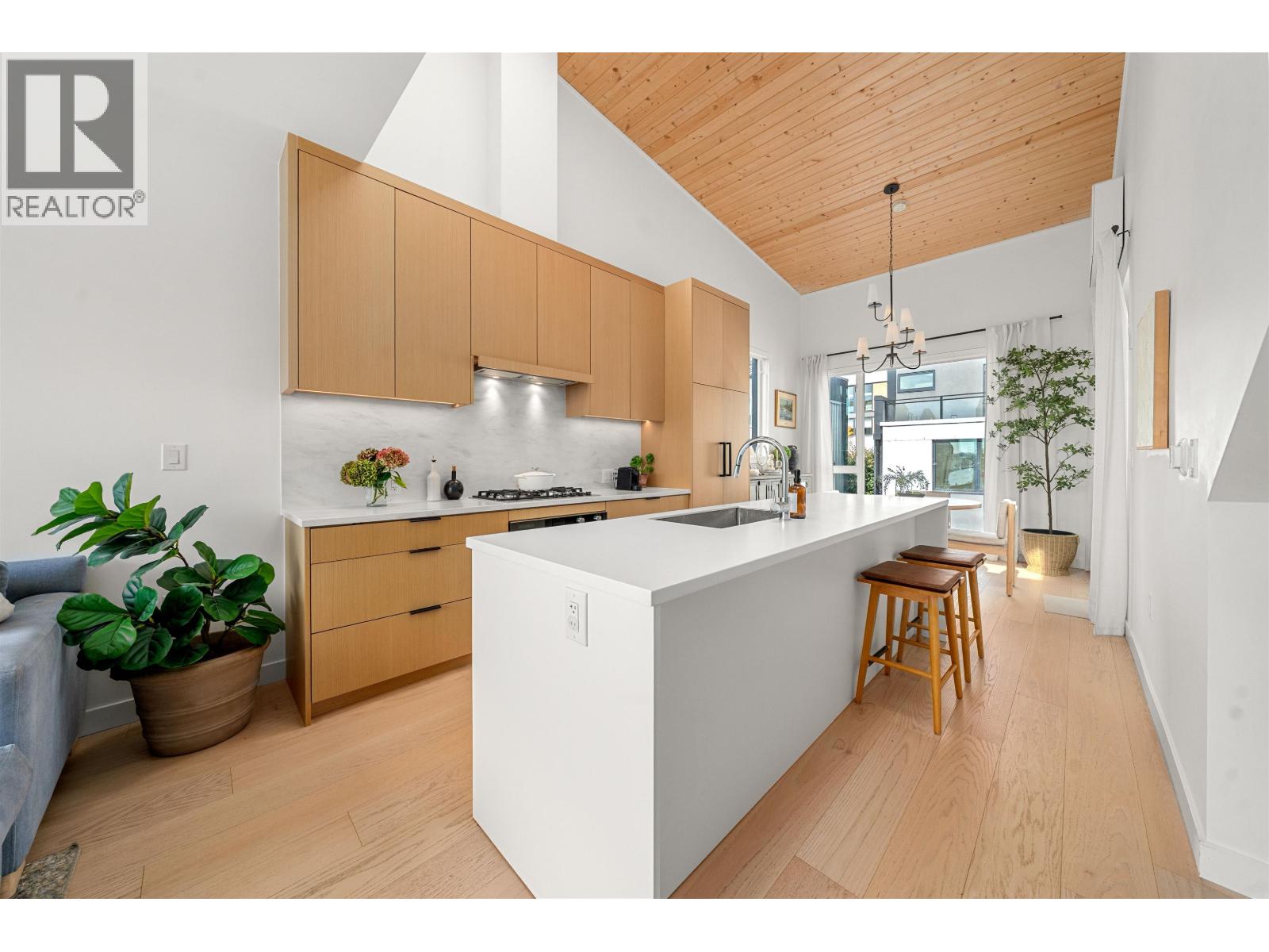 Property for sale at 224 650 E 2ND STREET