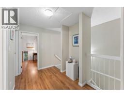 834 Hendecourt Road, North Vancouver, BC V7K2Y2 Photo 12
