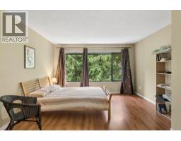 834 Hendecourt Road, North Vancouver, BC V7K2Y2 Photo 15